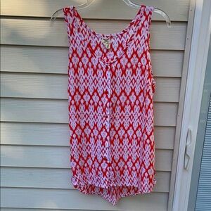 Chic Red and White Patterned Tank Top